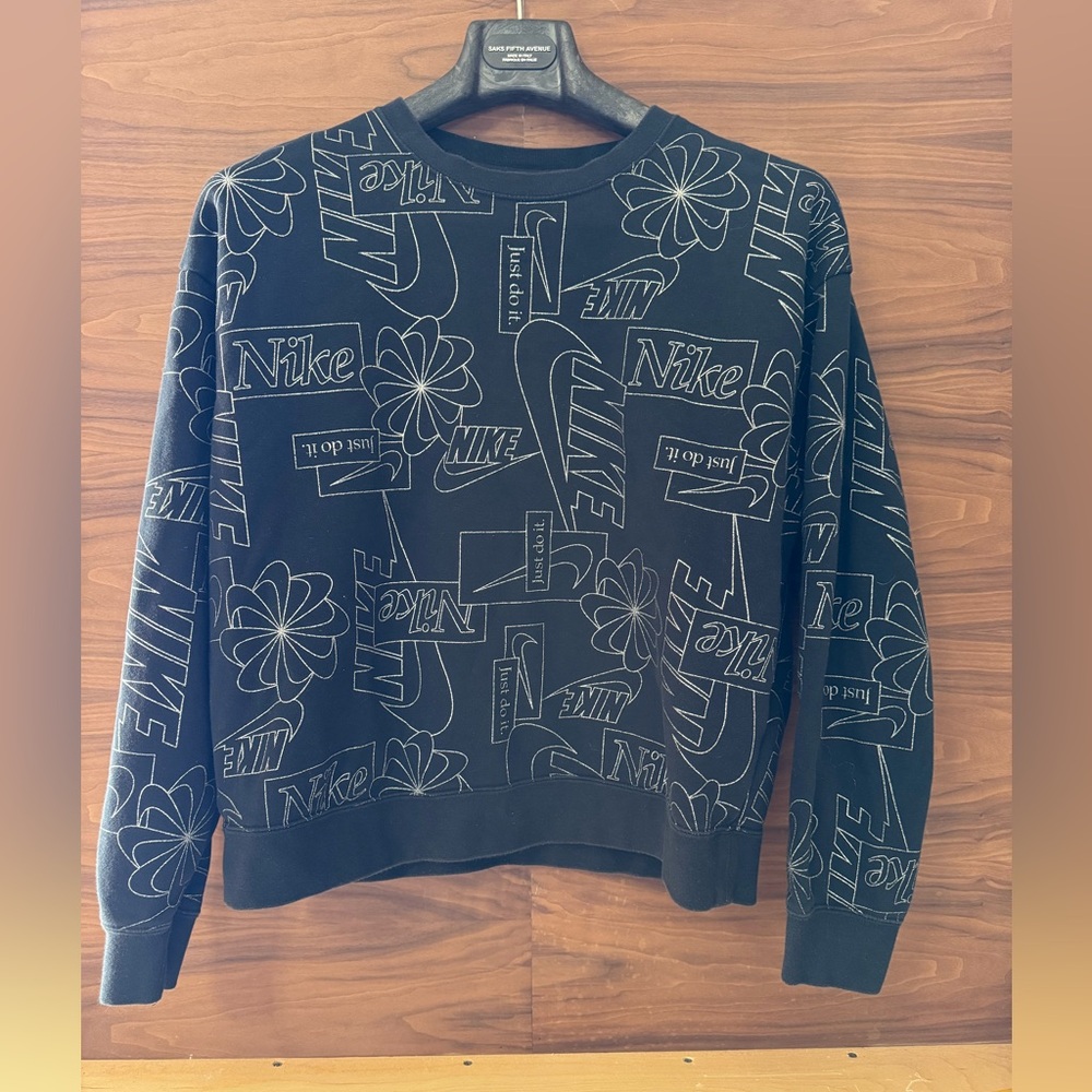 Nike Classic Black Fleece Pullover